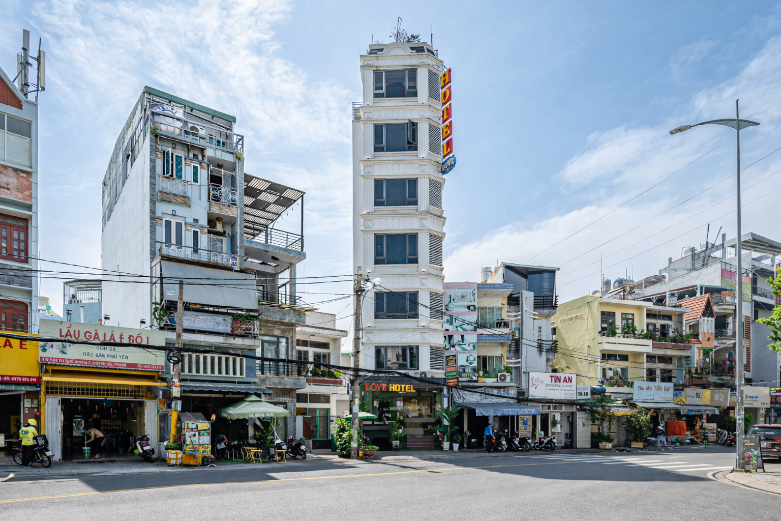 Cozrum – Love Hotel Tran Thi Nghi: Giá phòng, địa chỉ và cách đặt phòng